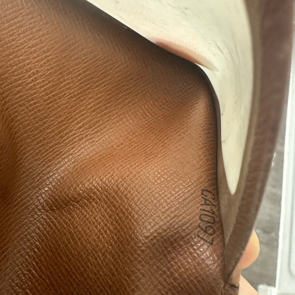 Louis Vuitton Card Holder Wallet Monogram Unisex Preowned - Picture 7 of 10